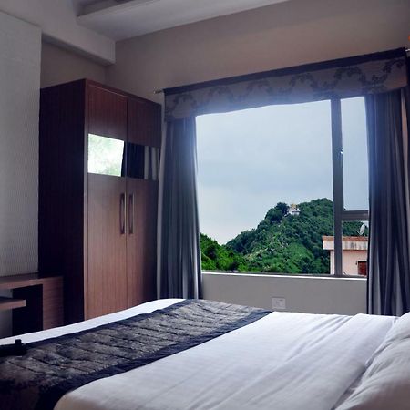 Hotel Sheela Shree Plaza Джхансі Екстер'єр фото
