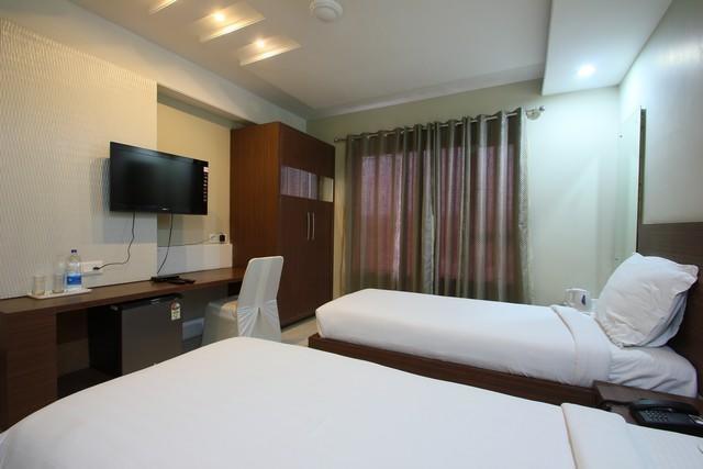 Hotel Sheela Shree Plaza Джхансі Екстер'єр фото