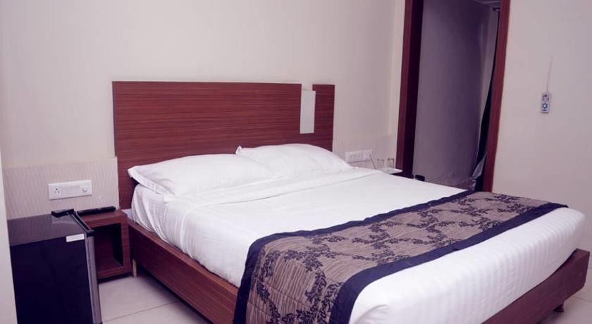 Hotel Sheela Shree Plaza Джхансі Екстер'єр фото